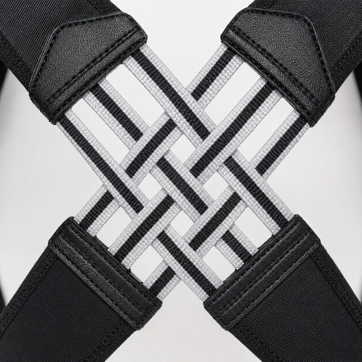 Detalle del material y las correas en X de Yergo